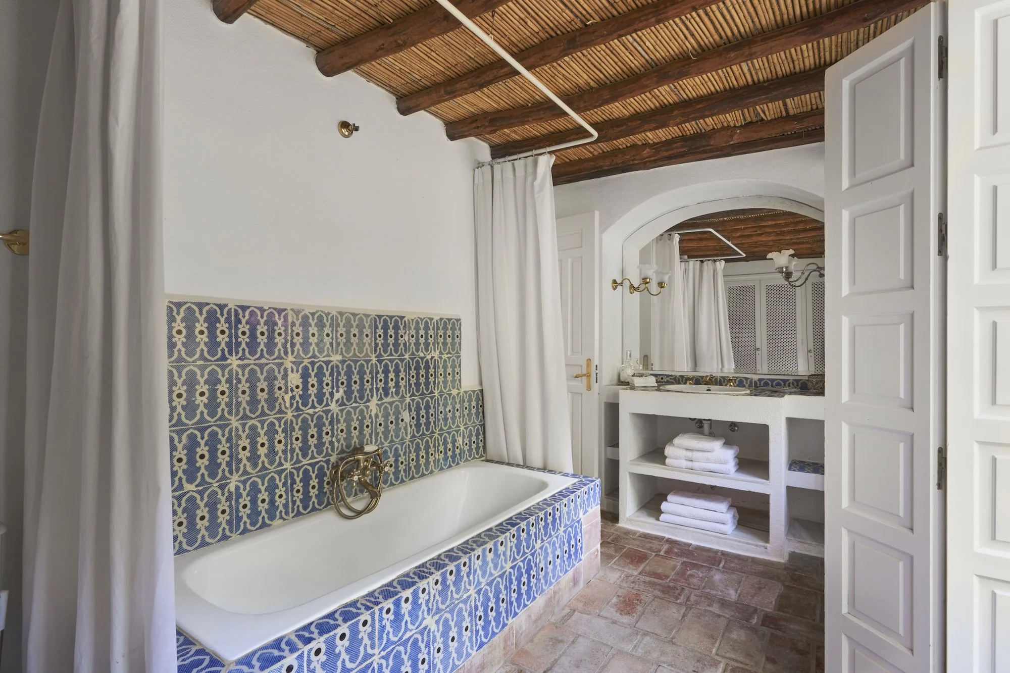 Tramores Palmitero Room En-suite.jpg