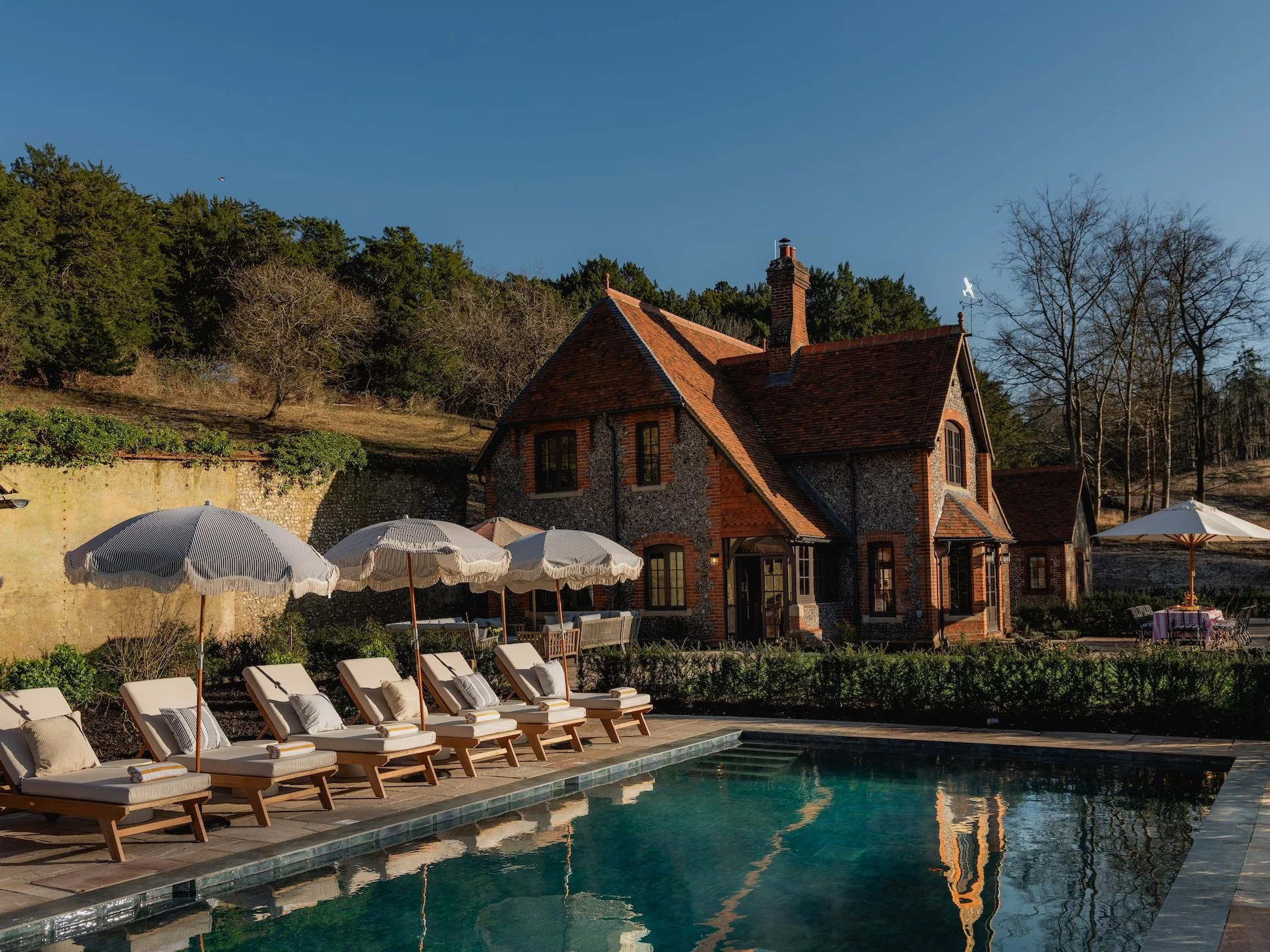 luxury villa provence, le mas de fontvielle provence, private villa provence, provence luxury villa rental, provence villa with pool, voyager club