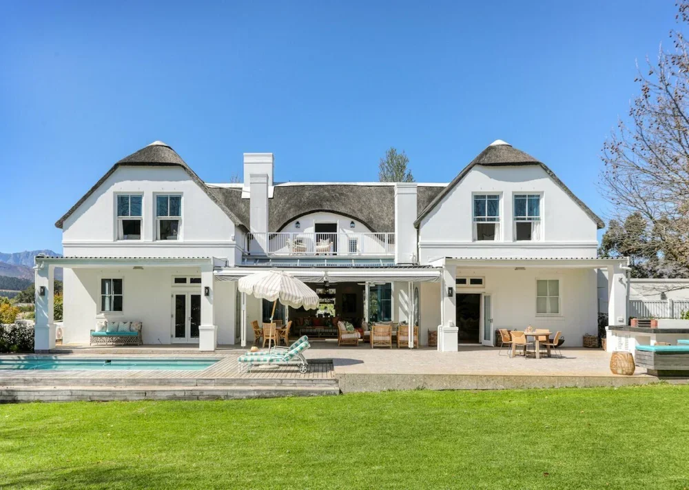 luxury villa franschhoek, villa bellavista franschhoek, private villa franschhoek, franschhoek luxury villa rental, franschhoek villa with pool, voyager club