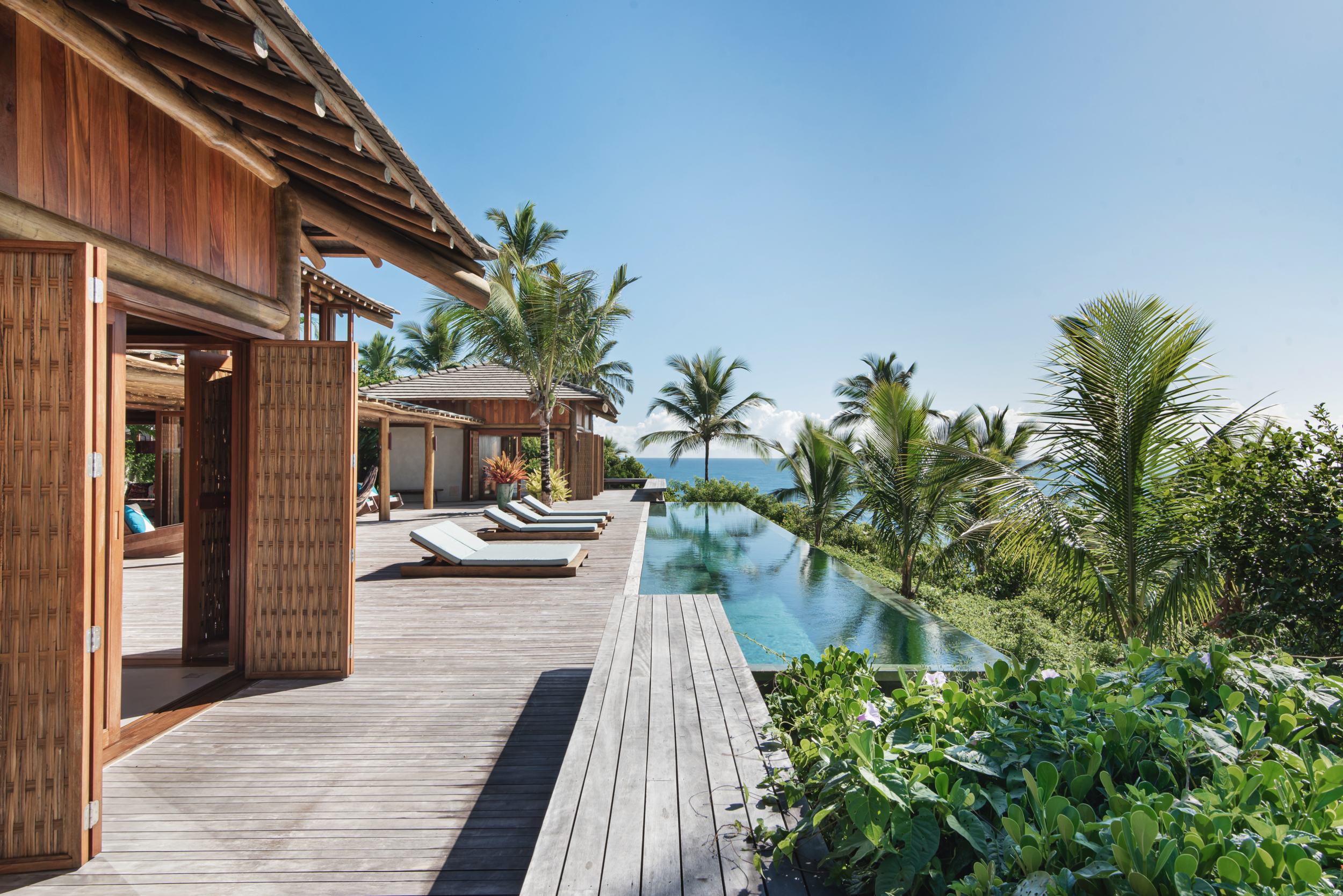 bespoke luxury travel agency, luxury travel agency, bespoke travel design, luxury travel advisor. luxury travel specialist, luxury travel consultant, luxury villa rentals europe, best villas to rent in europe, voyager club