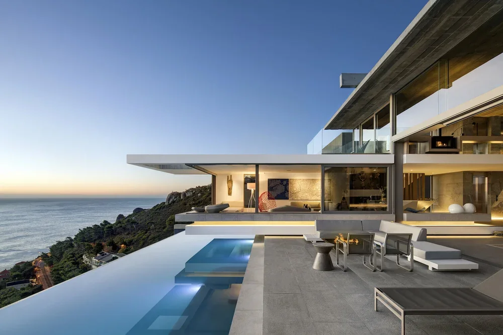 luxury villa capetown, villa clifton capetown, private villa capetown, capetown luxury villa rental, capetown villa with pool, voyager club