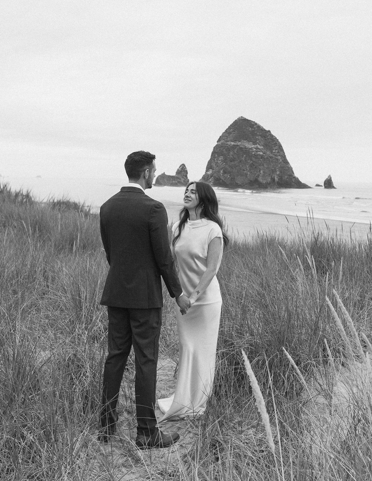 cannon-beach-wedding-39.jpg