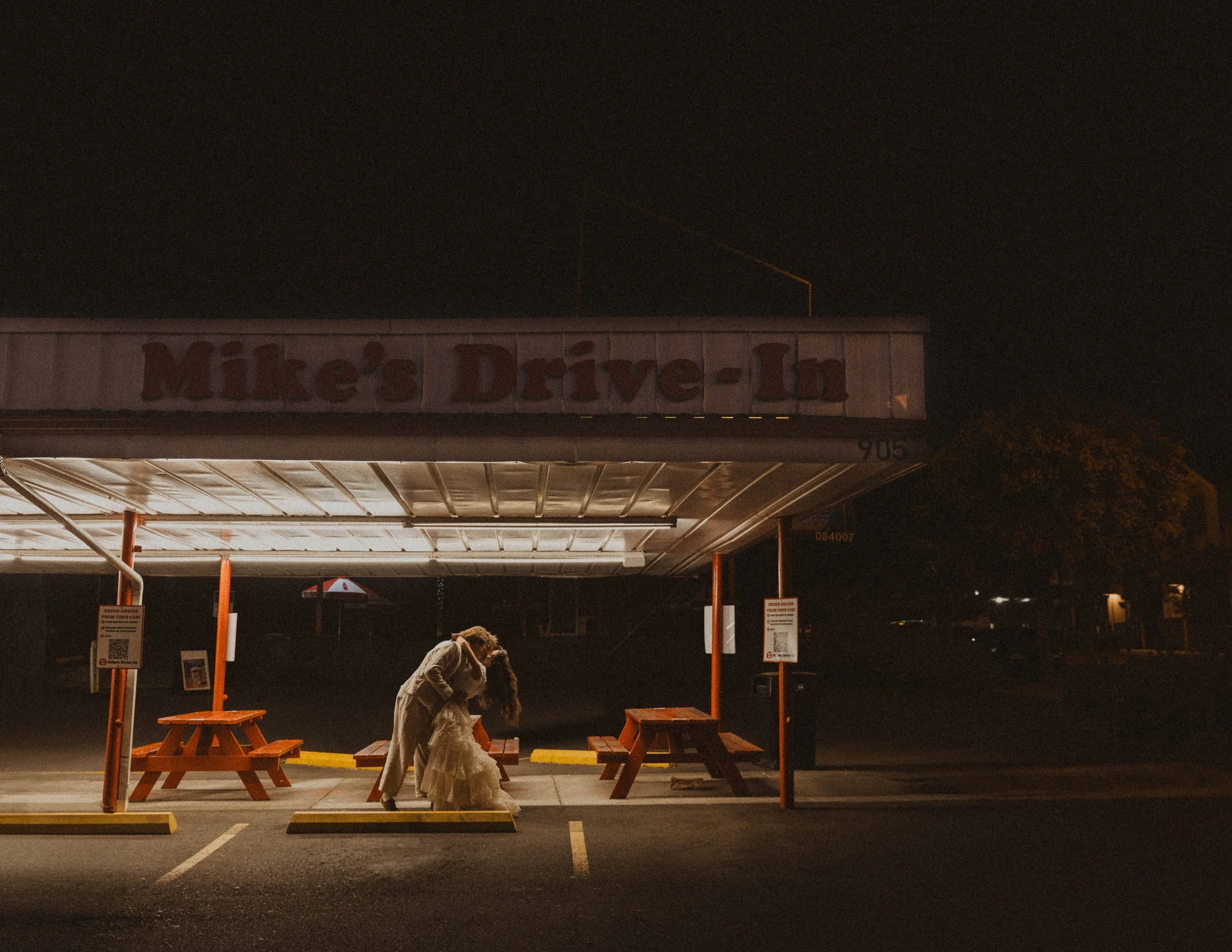 Dreamy West Linn Backyard Wedding| Bella + Braxton