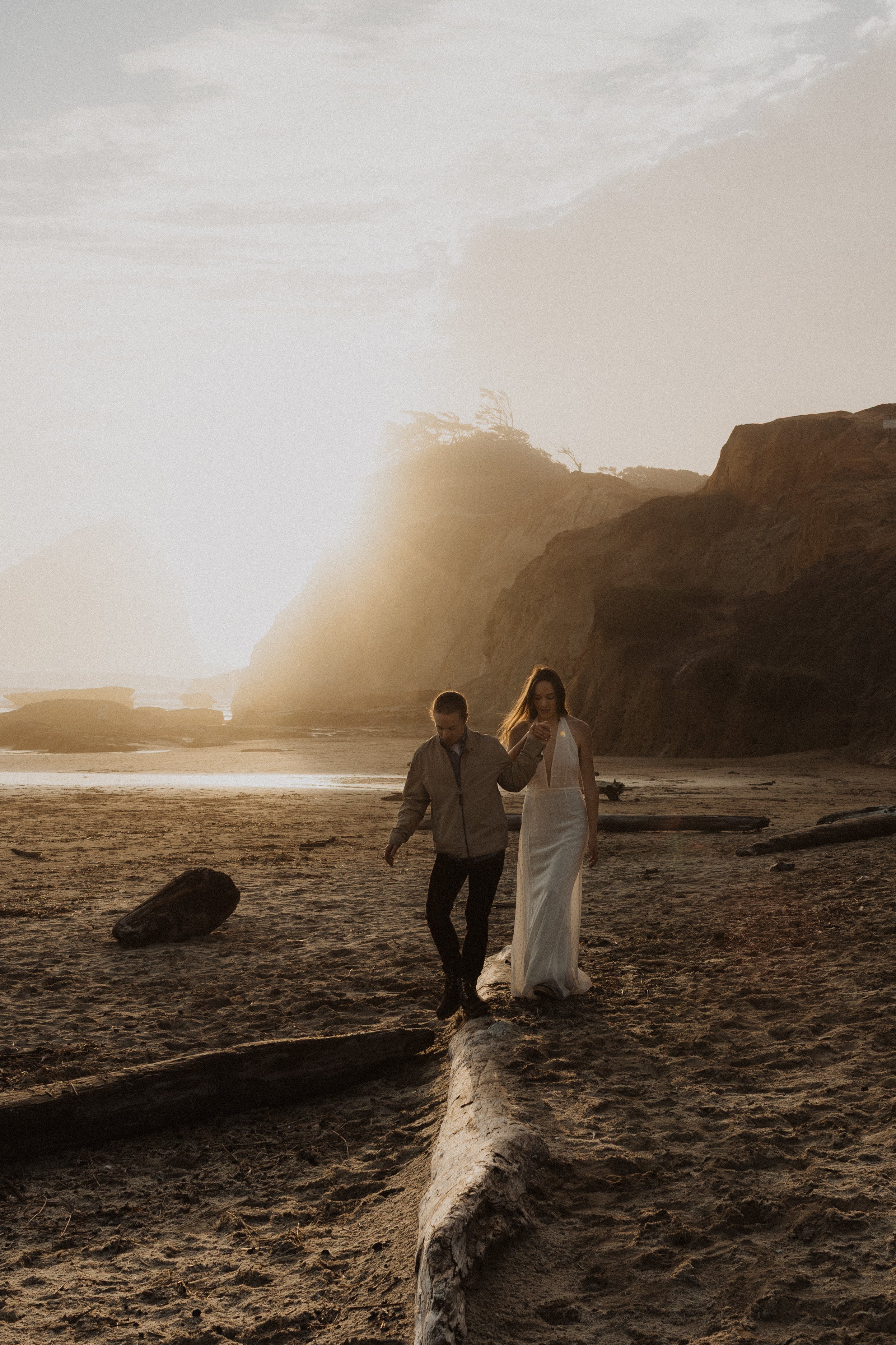 Cape-kiwanda-engagement-shoot-4.jpg