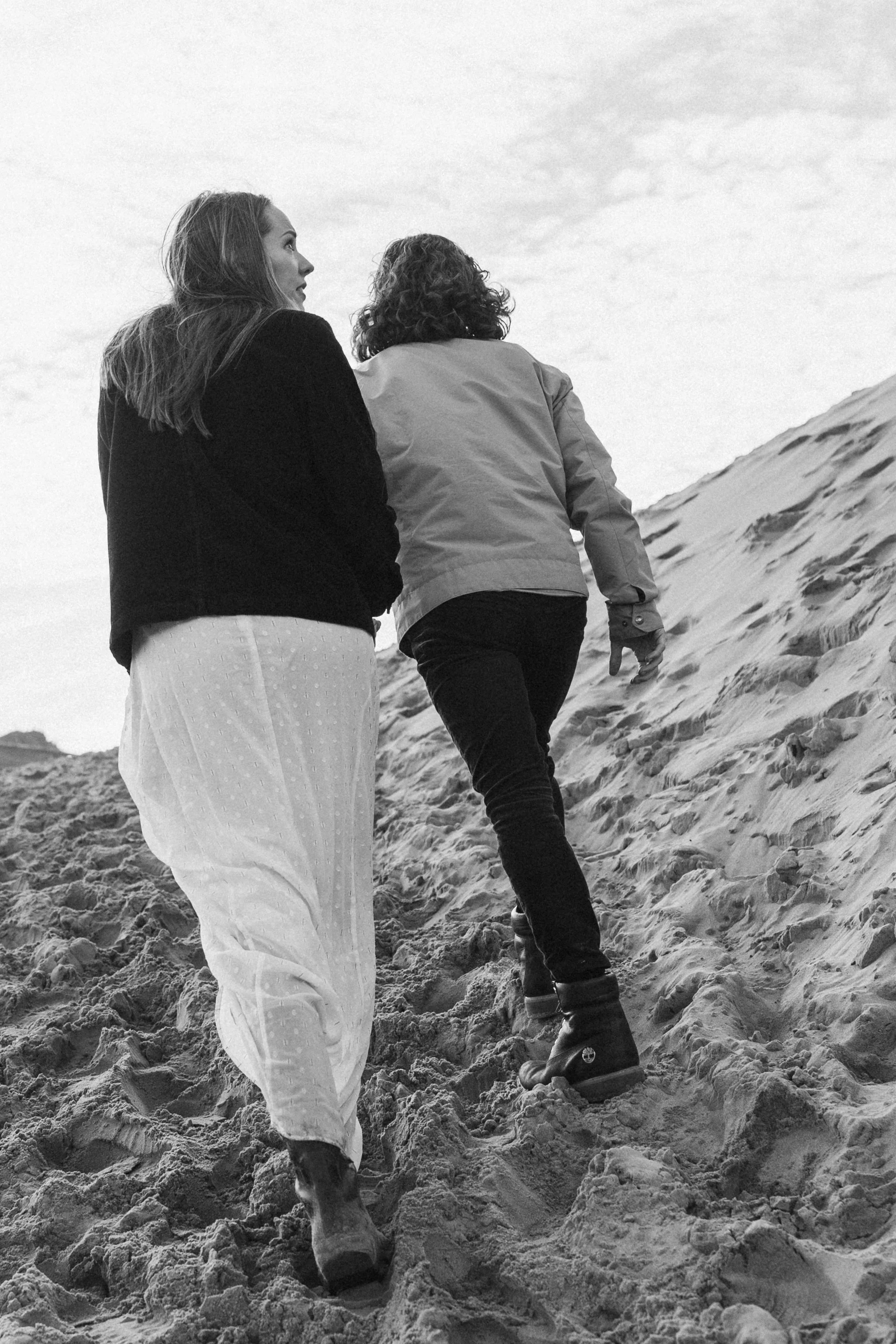 Cape-kiwanda-engagement-shoot-13.jpg