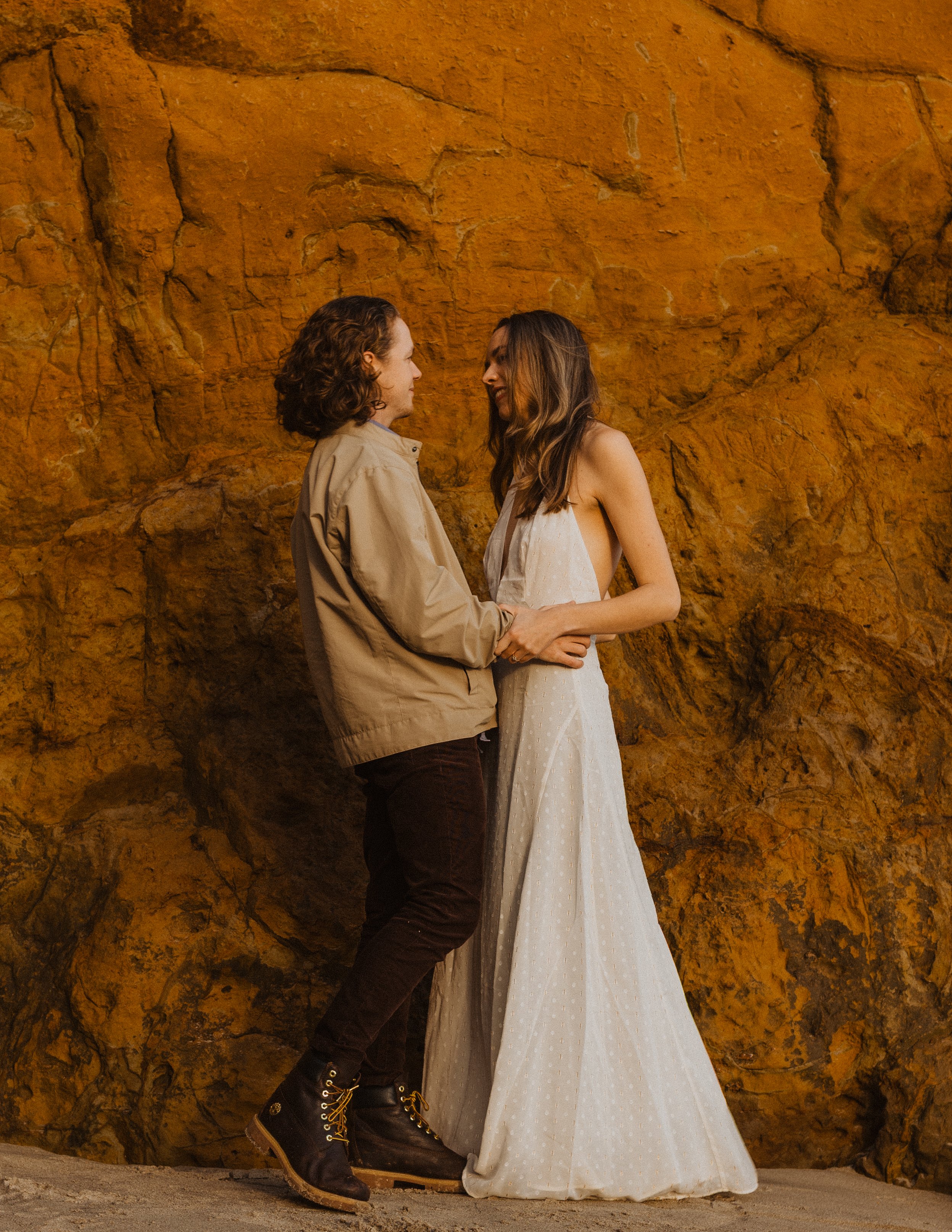 Cape-kiwanda-engagement-shoot-17.jpg