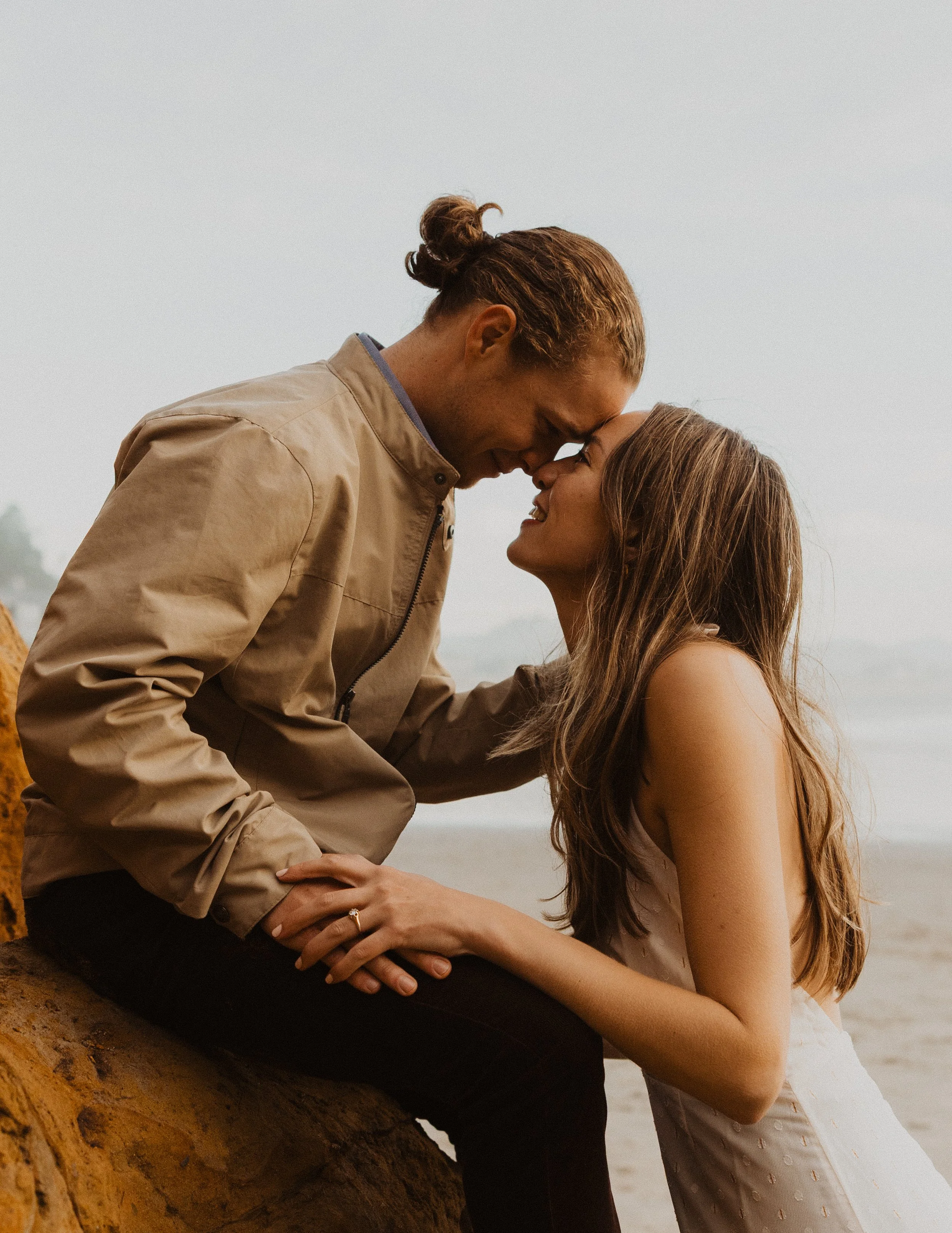 Cape-kiwanda-engagement-shoot-30.jpg