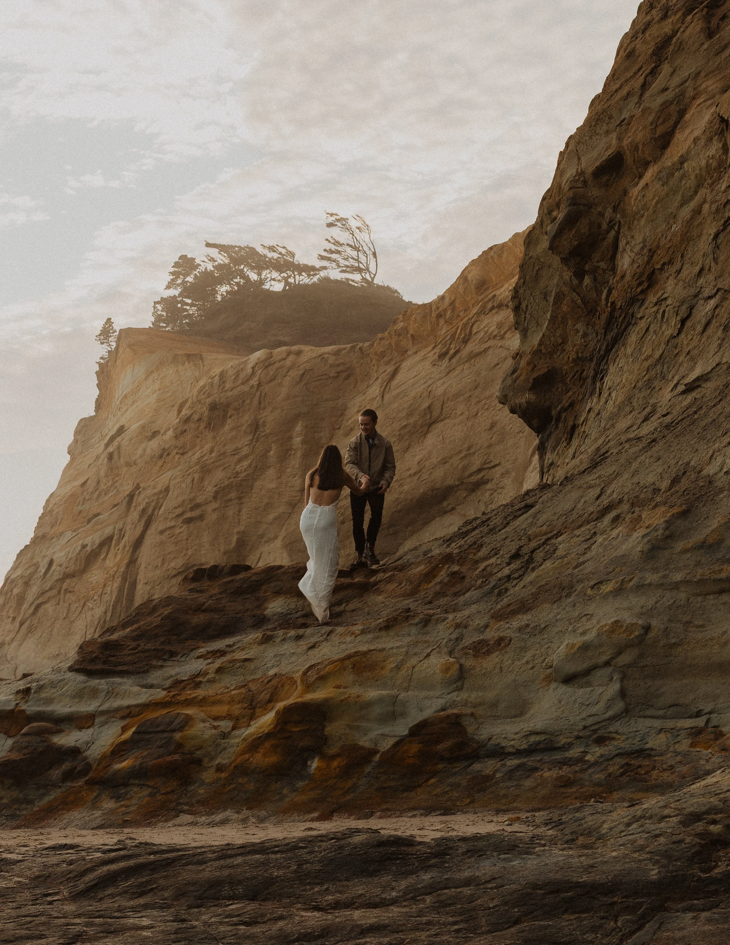 Cape-kiwanda-engagement-shoot-31.jpg