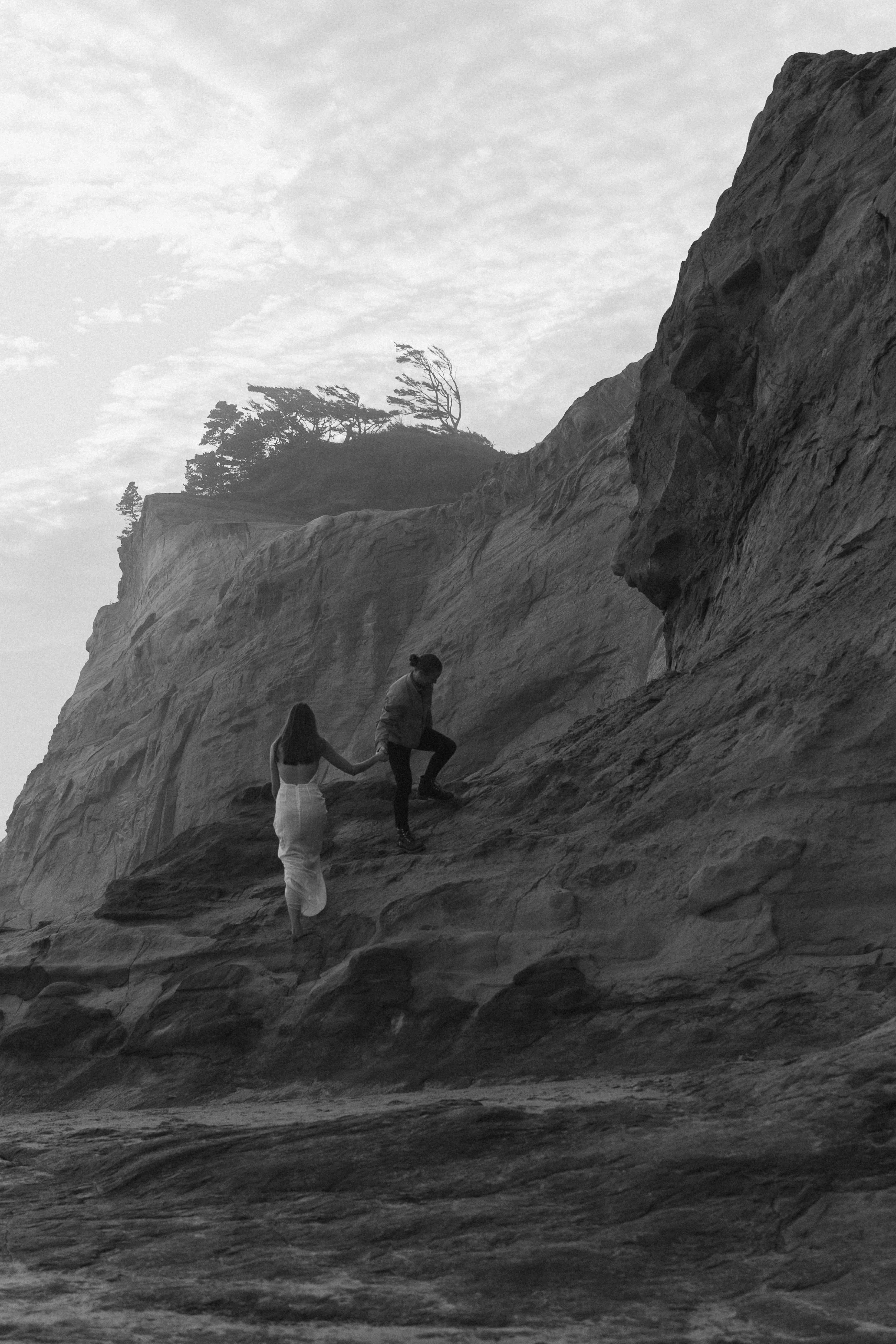 Cape-kiwanda-engagement-shoot-37.jpg