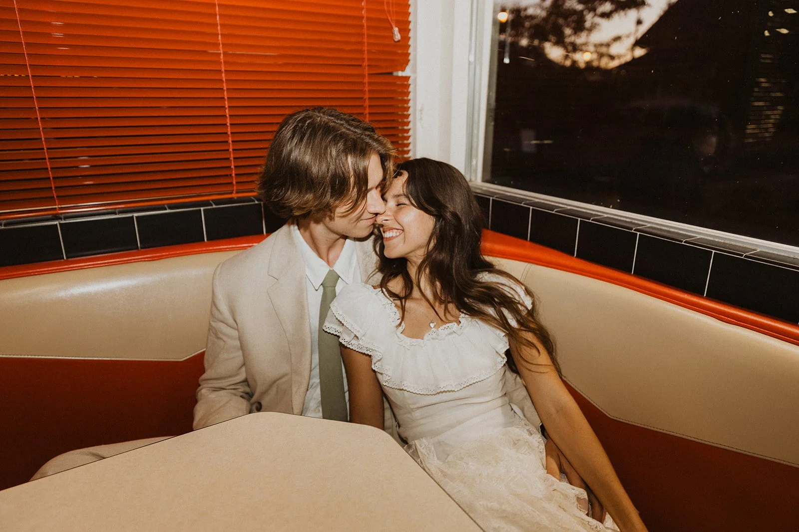 Bella + Braxton’s Pacific Northwest Intimate Backyard Wedding in West Linn, Oregon