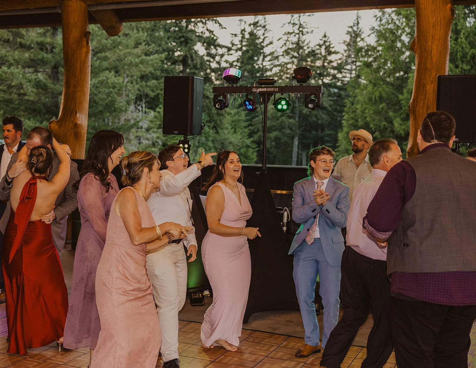 A relaxed reception timeline is one of the 2027 wedding trends I love