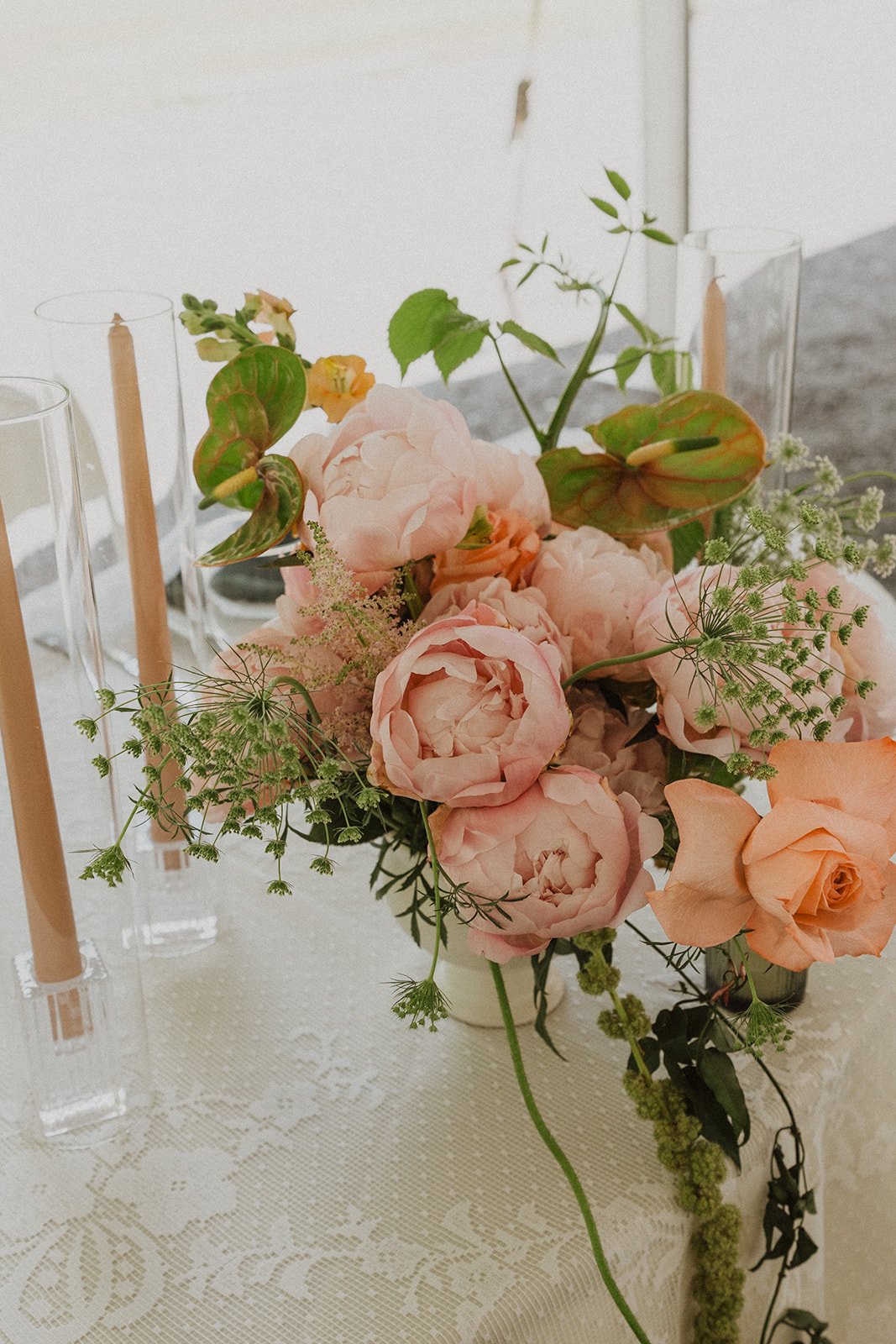 Choosing fewer details is one of the wedding traditions to ditch in 2027