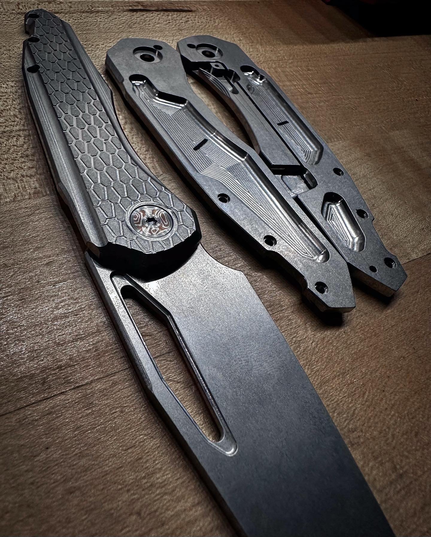 ☞ Sigil NF prototyping
.
.
.
#munroeknives #munroemade #munroemetalworks #sigil #knives #customknives