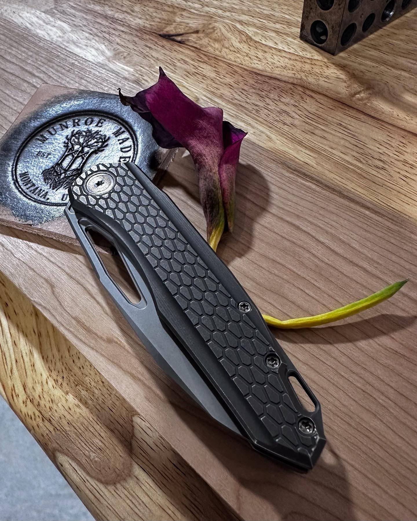 #sigil #sigilnf #munroesigil #munroemade
#munroemetalworks #munroeknives #knives #customknives