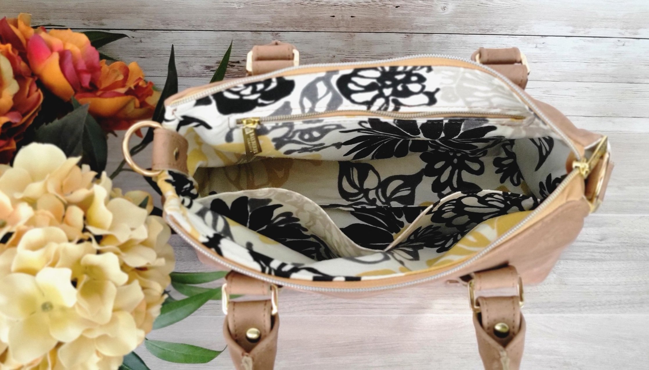 Maggie+Handbag+Interior.jpg