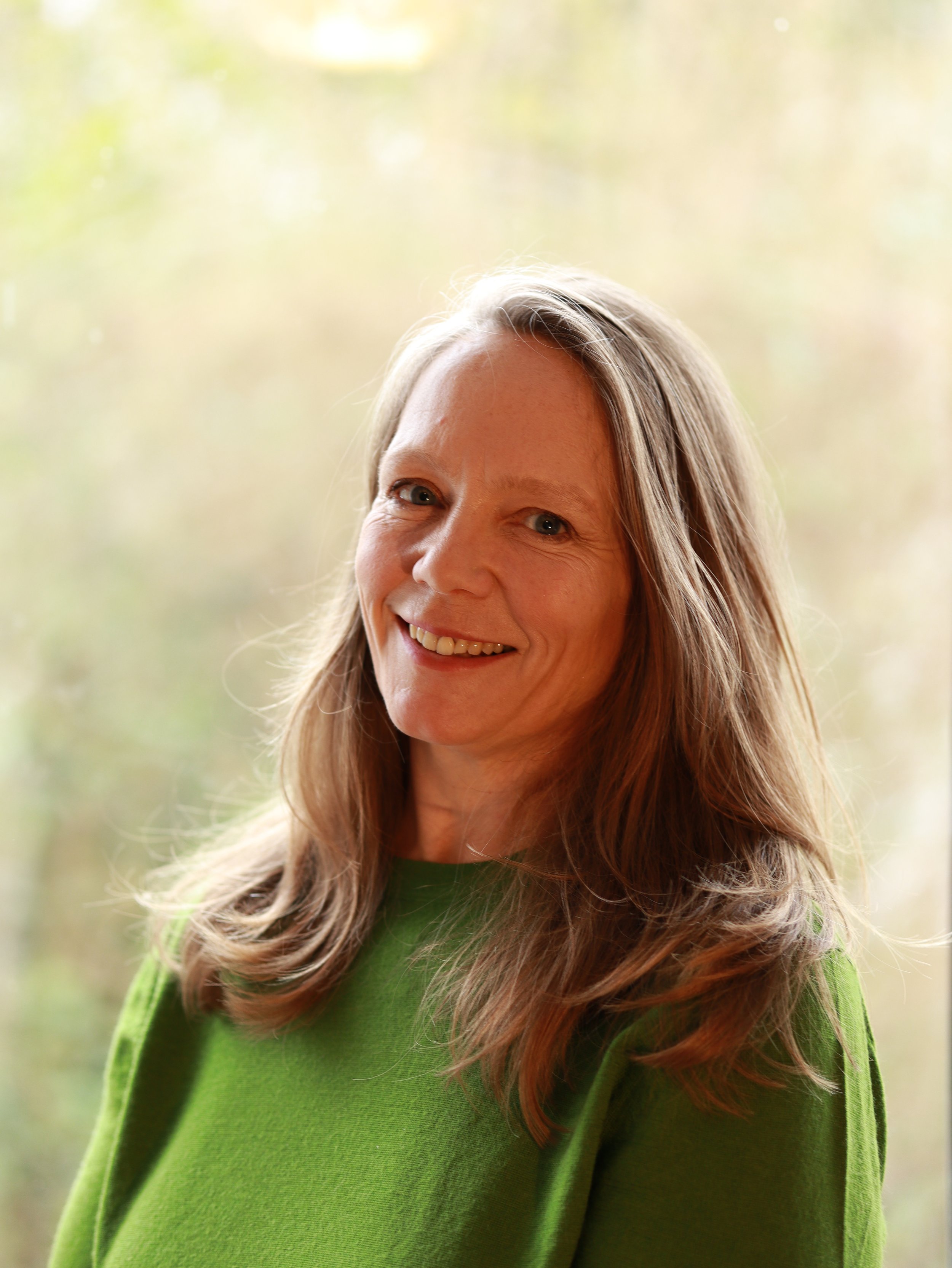 Laura Davis headshot credit @AndreaReesArt.JPG