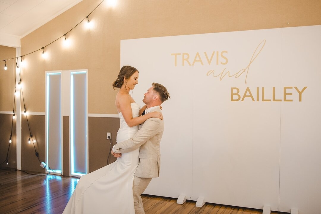 We made Purangi Hall pretty for the lovely Tavis &amp; Bailley x 

Photography @shannonhannaphotography | Hire @loveclubhire | Florals @morethanflowers_florist_nz | Venue Purangi Hall