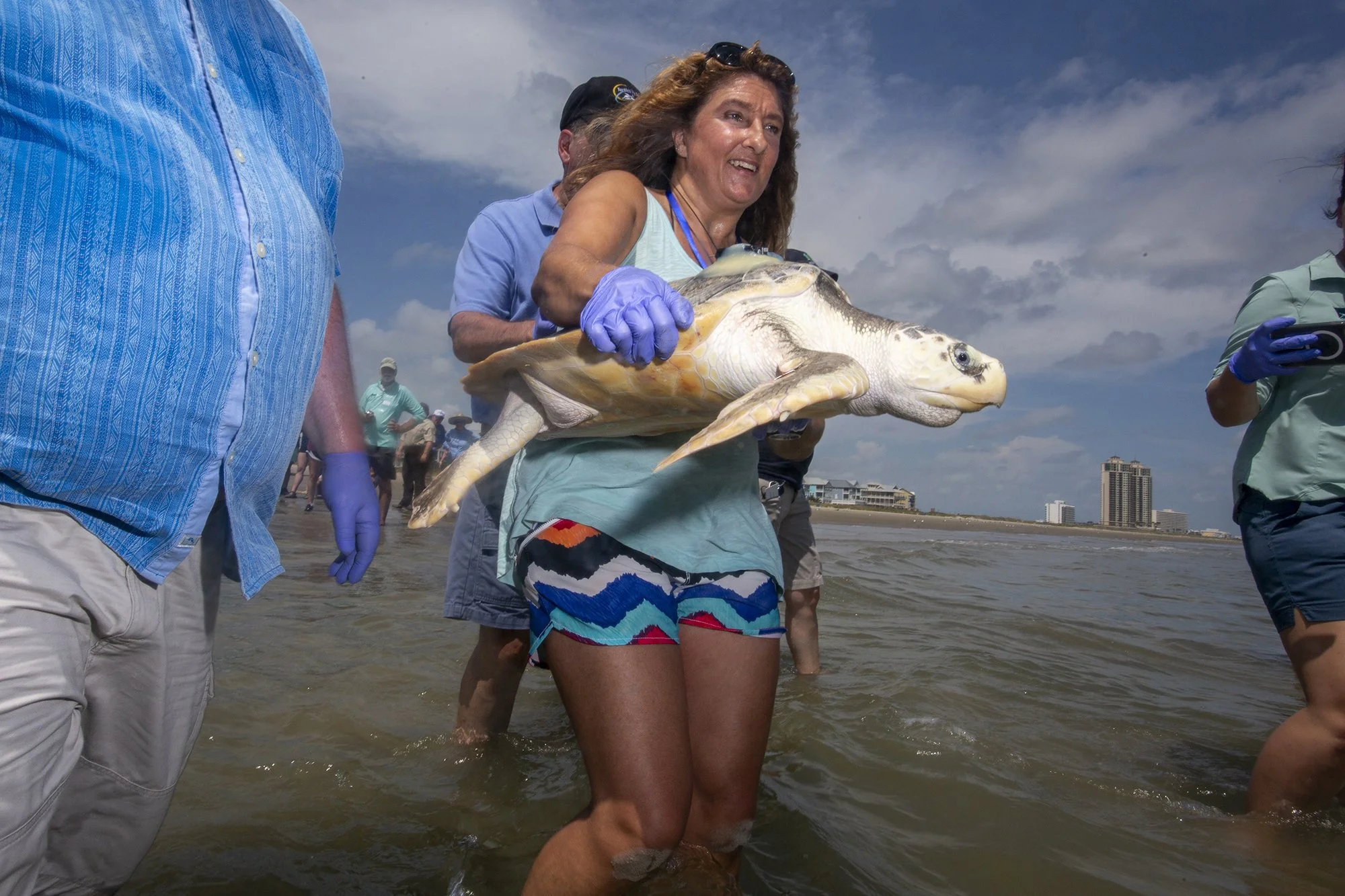 TALLY AND FRANKIE-Feature Doc Pitch-011.jpg