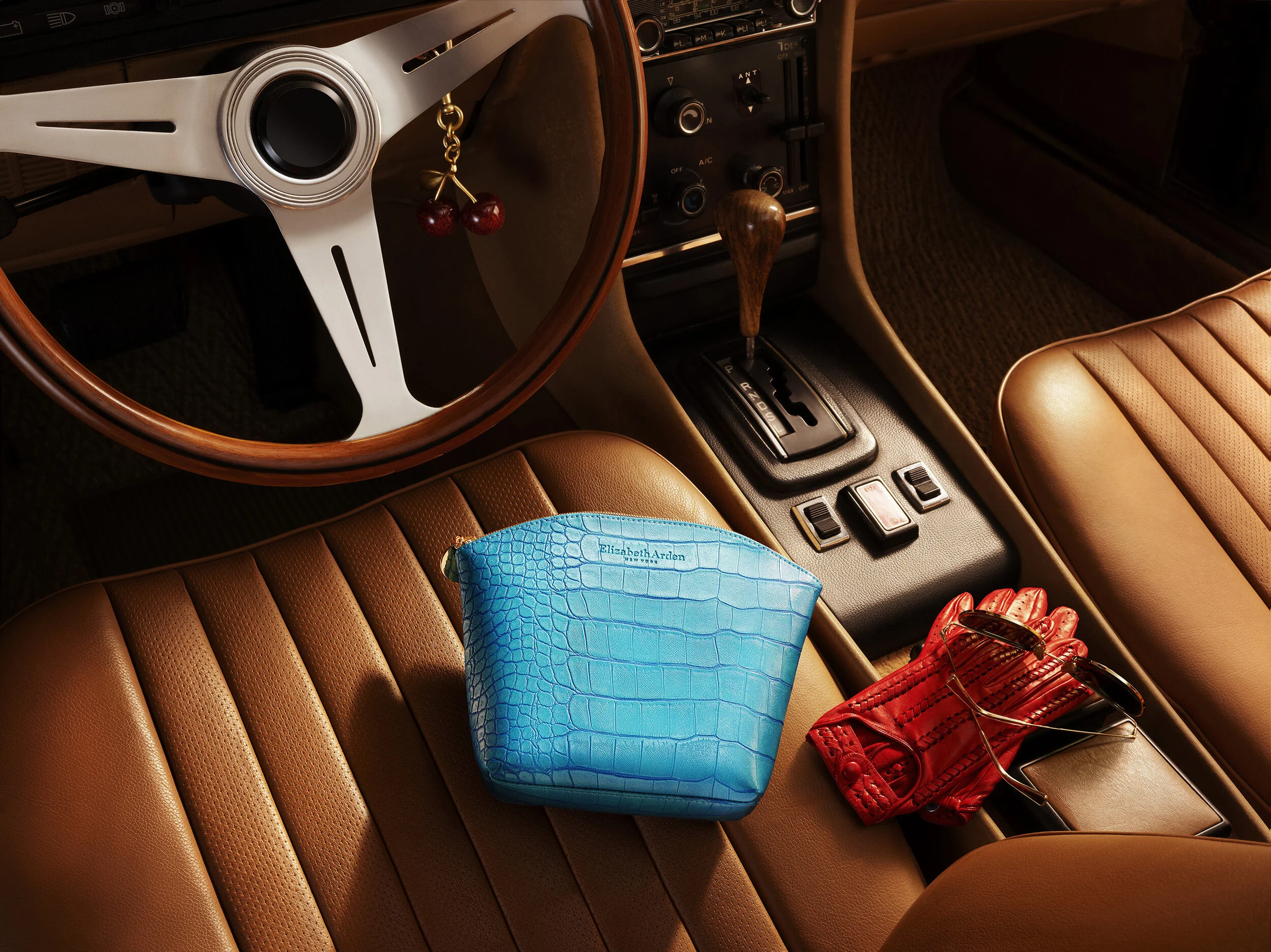 03_ELIZABETH ARDEN GWP_GRC_20227_GWP3_BagOnly_v3_QC.jpg