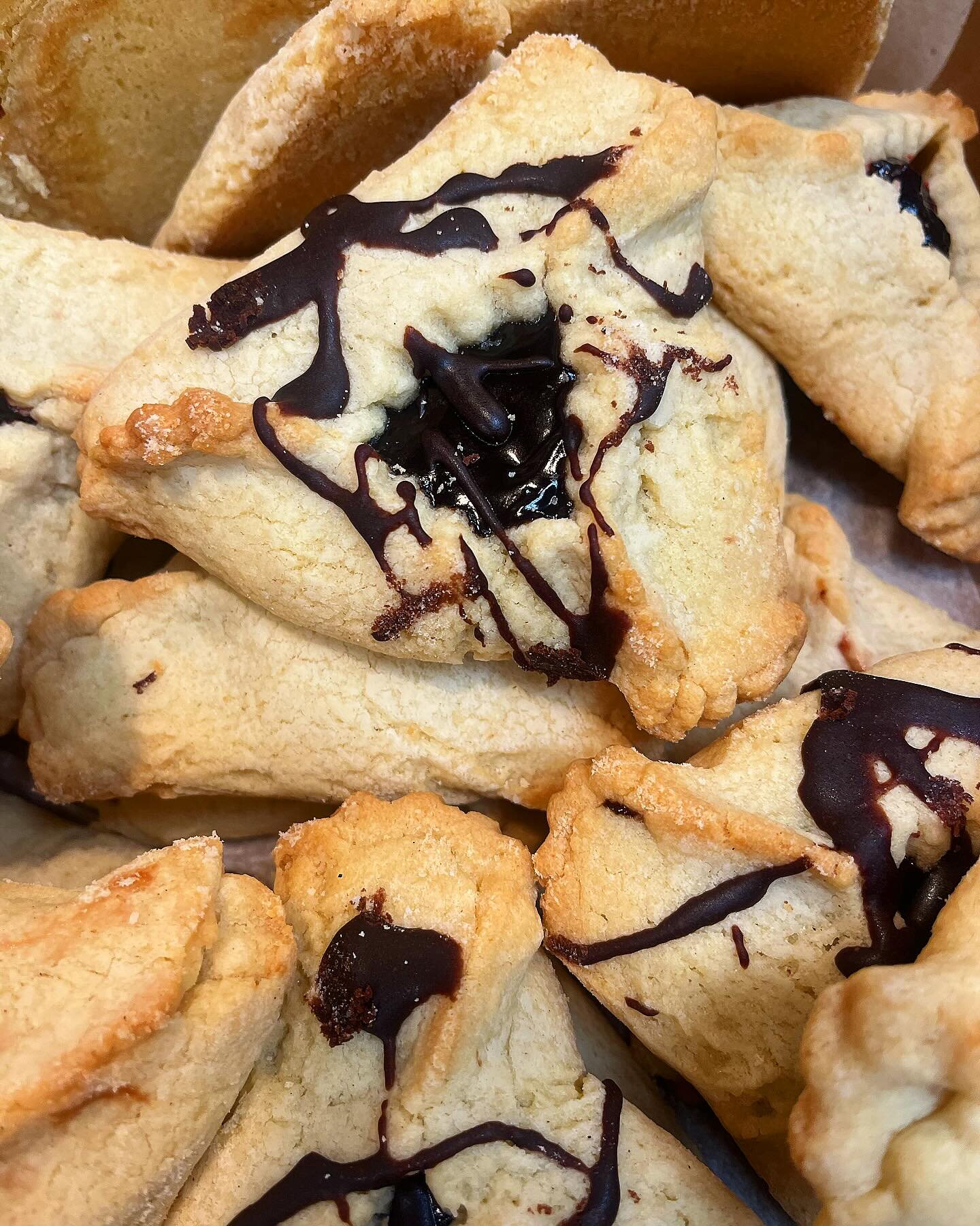 Up late thinking about chocolate hamantaschen? Us too. Come pick some fresh ones up in the morning #NoOtherDeli
