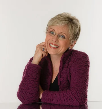 Lynn_Photo.jpg