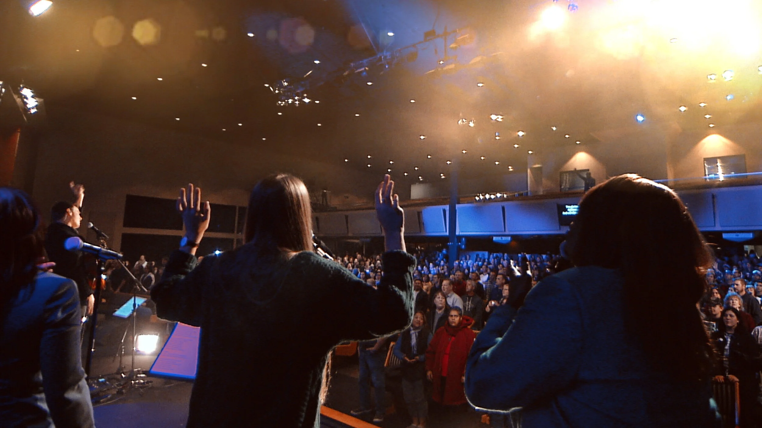 Song of the Week 2019 – #30 – “Light of the World” (Live at Harvest Christian Fellowship)