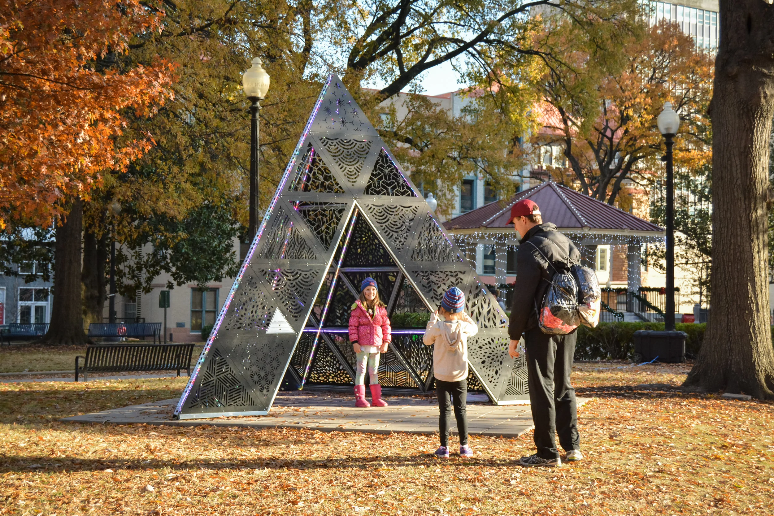 Mod: Tetrahedron by Ninjacat at Court Square Memphis, TN