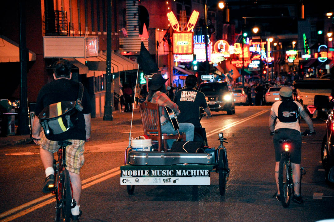  Mobile Music Machine featuring Grace Askew 