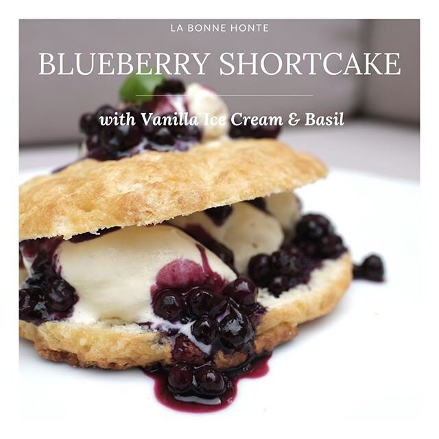 Wild Blueberry Sauce with homemade Vanilla Ice Cream and organic Basil on oven-fresh Shortcake Rounds
.
.
.
.
.
{ labonnehonte.com }
#baking #recipe #food #homemade #dessert #foodporn #foodphotography #instafood #yummy #delicious #cooking #blueberry 