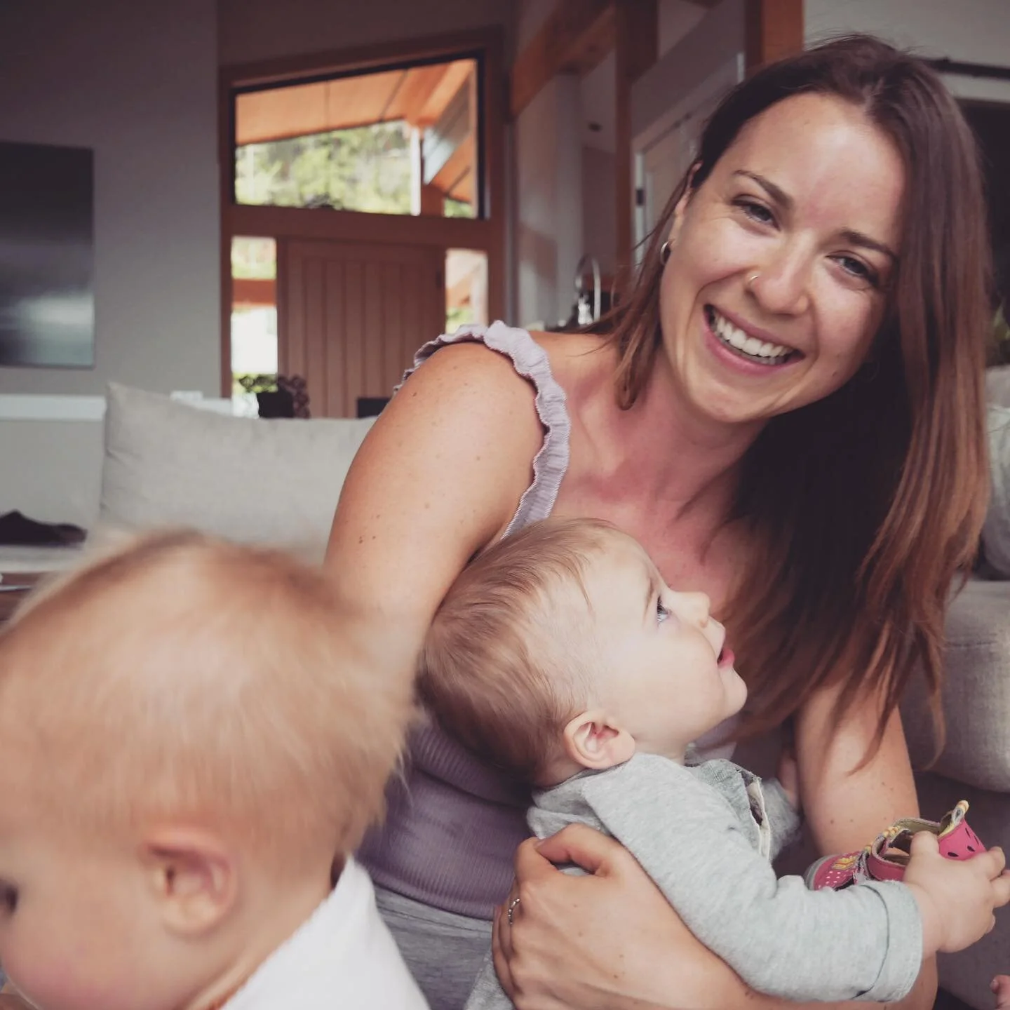 Joy as a daily practice👇

The self-help paradigm makes us take ourselves very, very seriously. It tells us that we are a lifelong project; a chronic problem to be solved. It leaves very little room for joy.

But the inner rebel in me takes joy serio