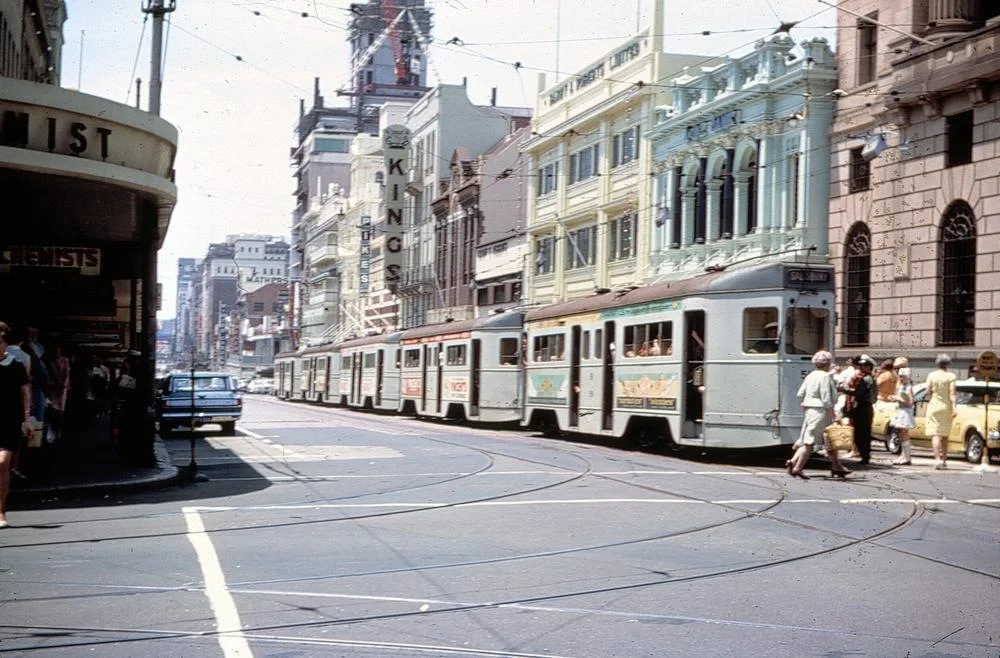 post_trams_01_Trams lined up in Queen Street 1965_fixed