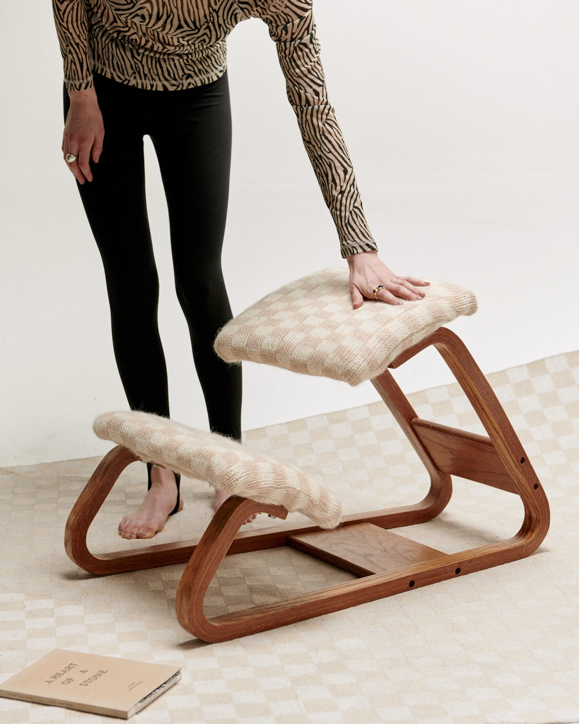 Memor Kneelers10130.jpg