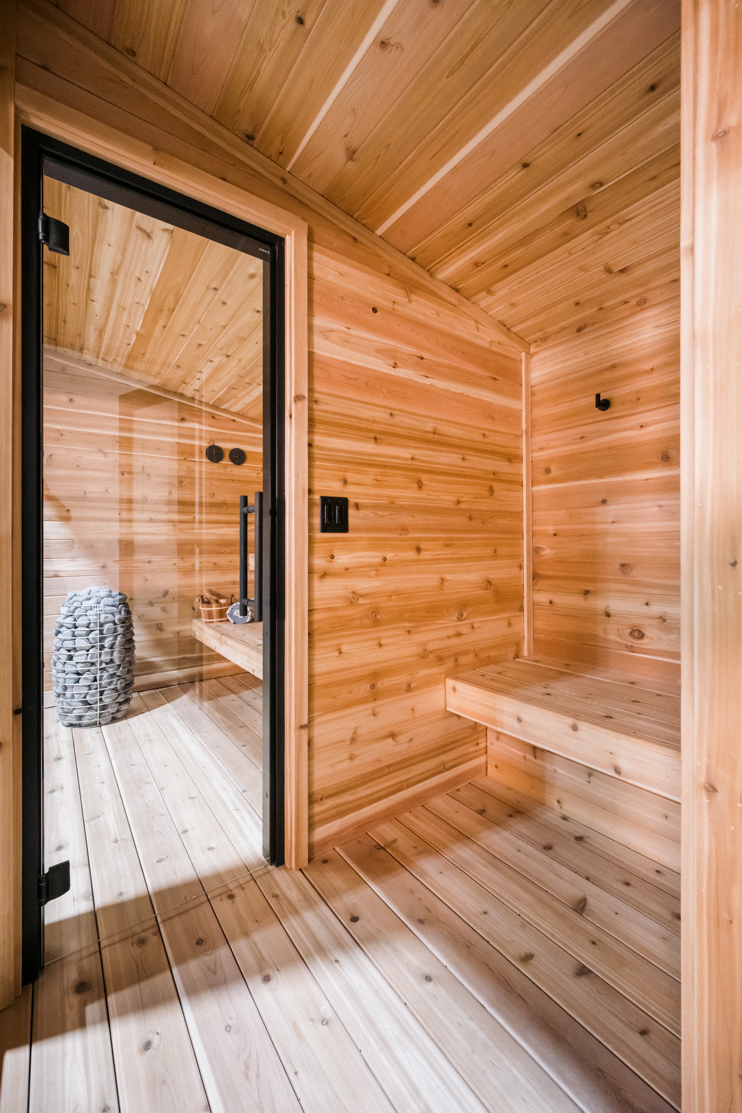Changing room looking towards hot room in Earth & Ember 