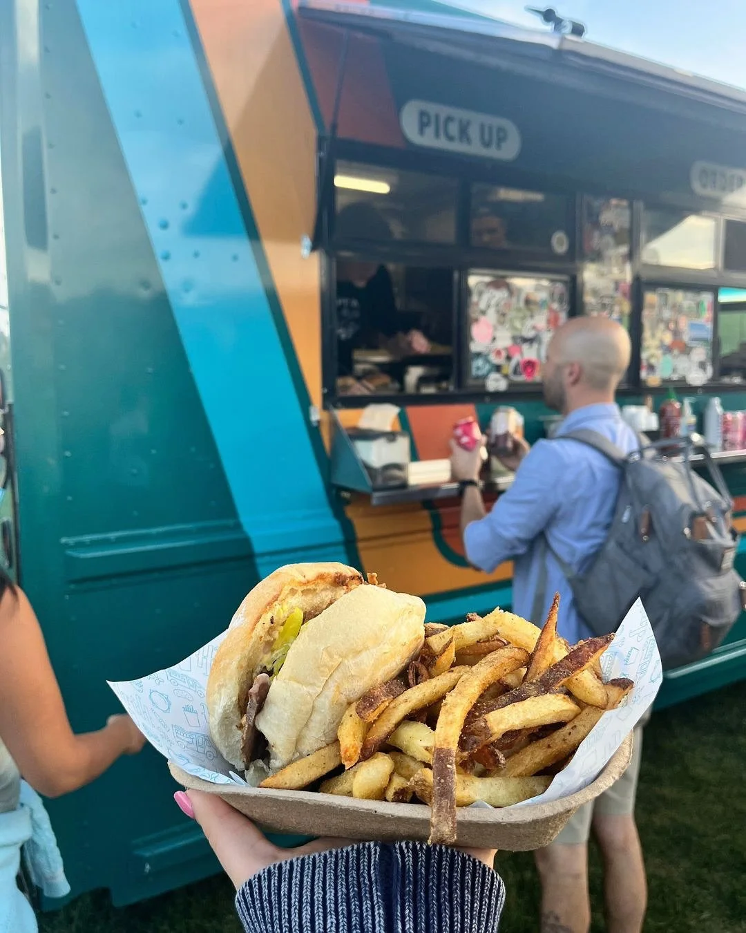 Happy #throwbackthursday! 

We&rsquo;re taking it all the way back to&hellip; last Friday. 😉 We had a blast at the @orchards_farmers_market Harvest &amp; Cider Festival! 

We love being a part of Edmonton&rsquo;s foodie community and getting to be a
