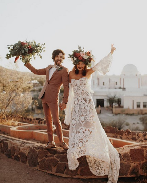 Quigley (real name Casey) and her husband did a photoshoot with a dozen dresses because she couldn't settle with just one! All the pictures from the shoot are so dreamy and the dresses are stunning.