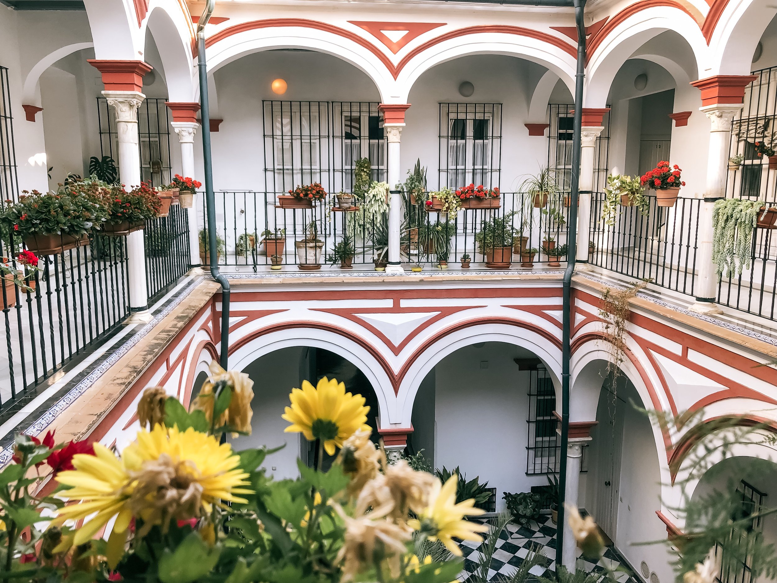 airbnb tours seville