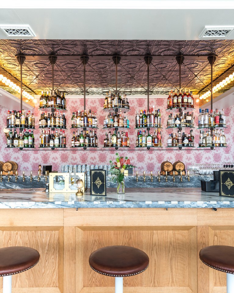 Bar Kindred