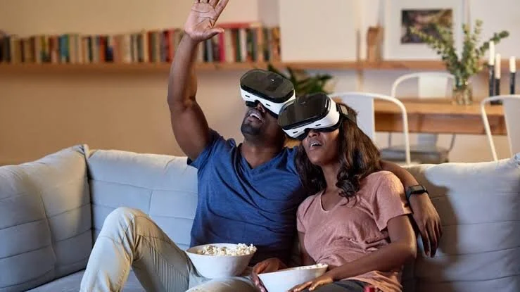 Valentine’s Day Fun in Virtual Reality