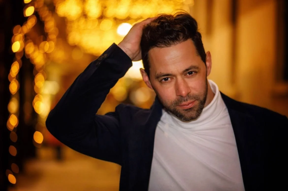  Timmy has modelled and acted for almost two decades in Ireland, US and Canada.   He most recently worked on Disney’s Enchanted and also worked on the TV show 'SUITS" and neighbours.  Timmy is also a committed fitness enthusiast. and is available to 