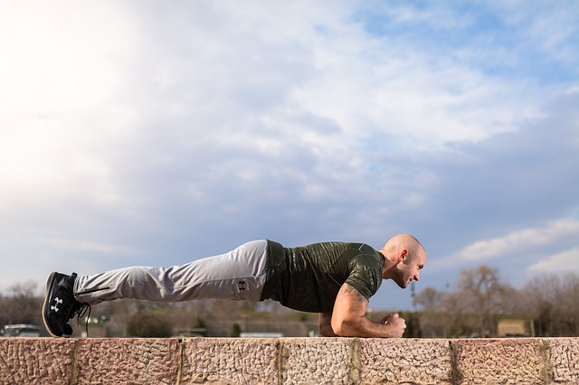 plank-2793016_640.jpg