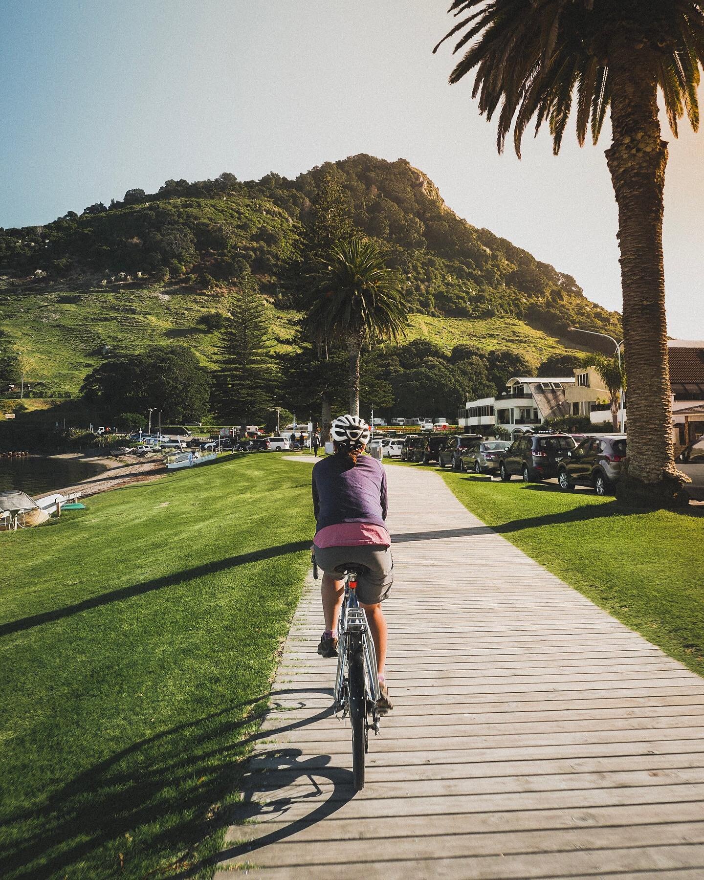 First little stop in the van after collecting the bike rack, we thought we&rsquo;d do a morning loop around Mount Maunganui. No bikes allowed. Ended up looping on foot. Haven&rsquo;t used those muscles in a while... #UKtoNZ
.
.
Reposted as Dan said m