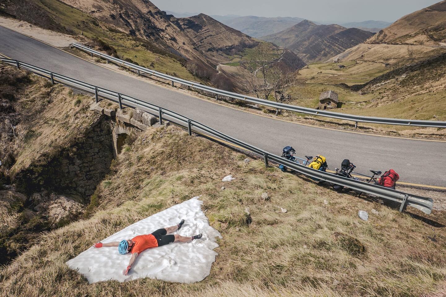 Hill climbing is sweaty business. Thankfully someone left this patch of snow lying around so we could cool down. #uktonz