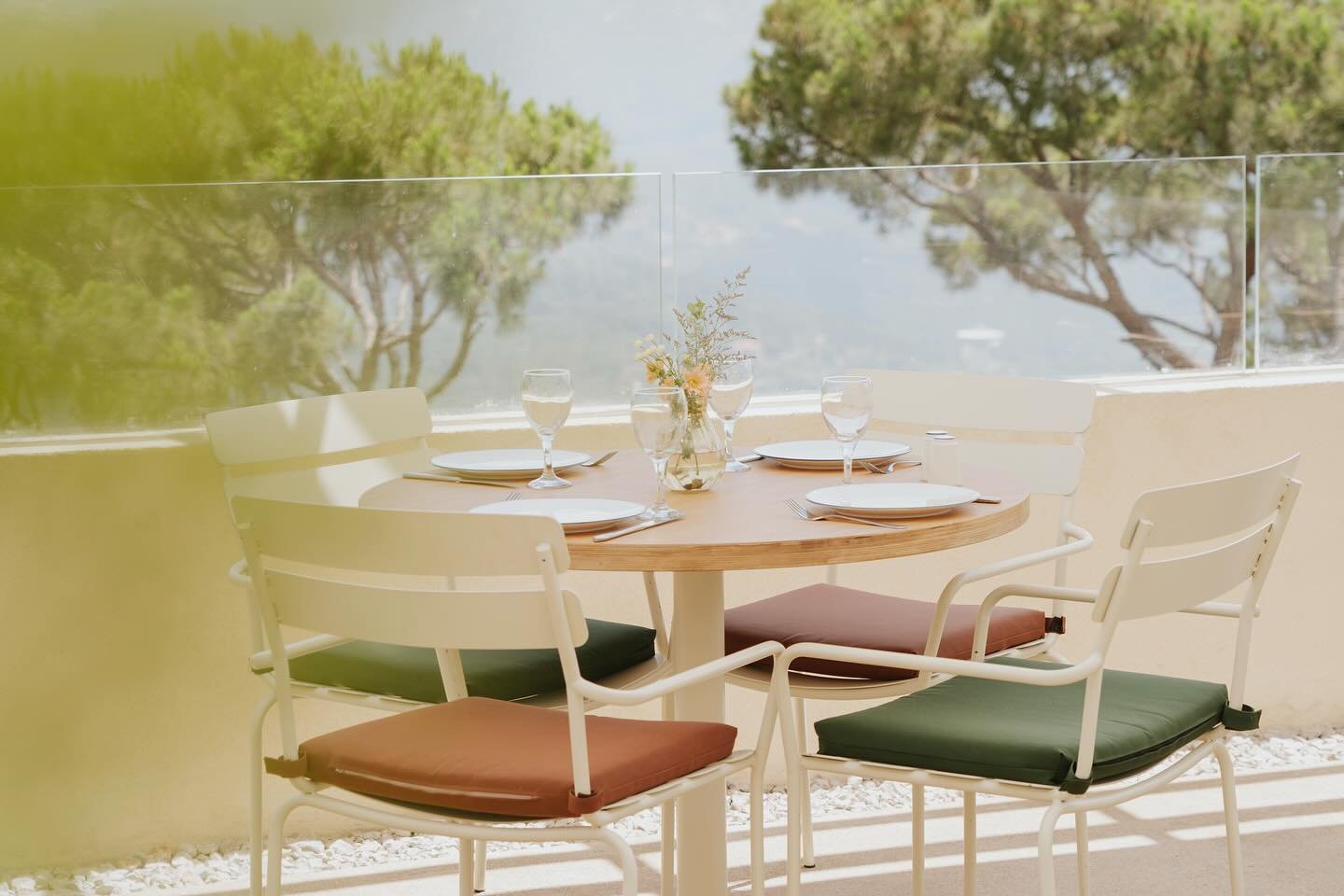 Nice views, a brisk breeze, and great mezze🥛