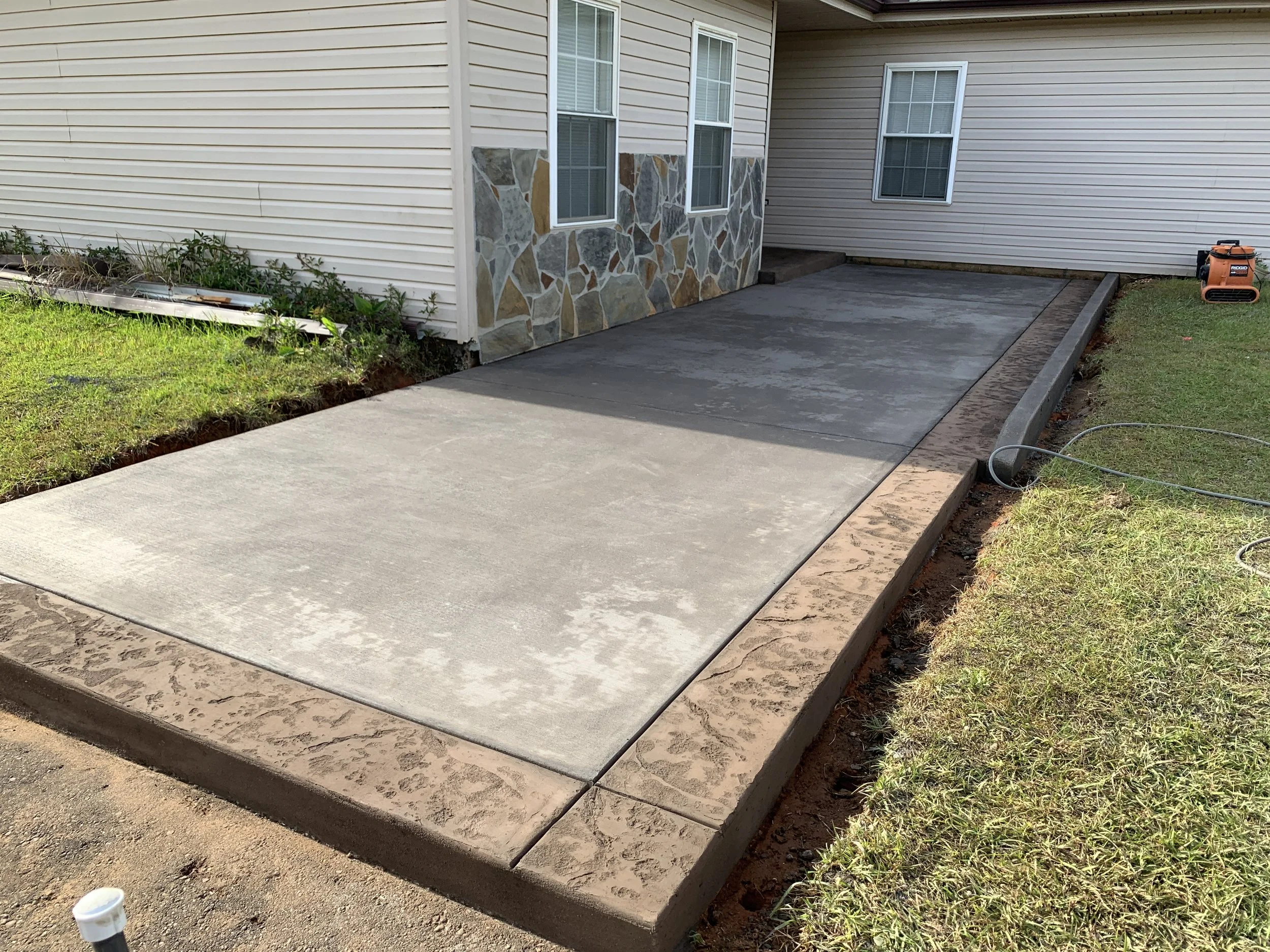 Broom Finish Patio with Stamped Borders