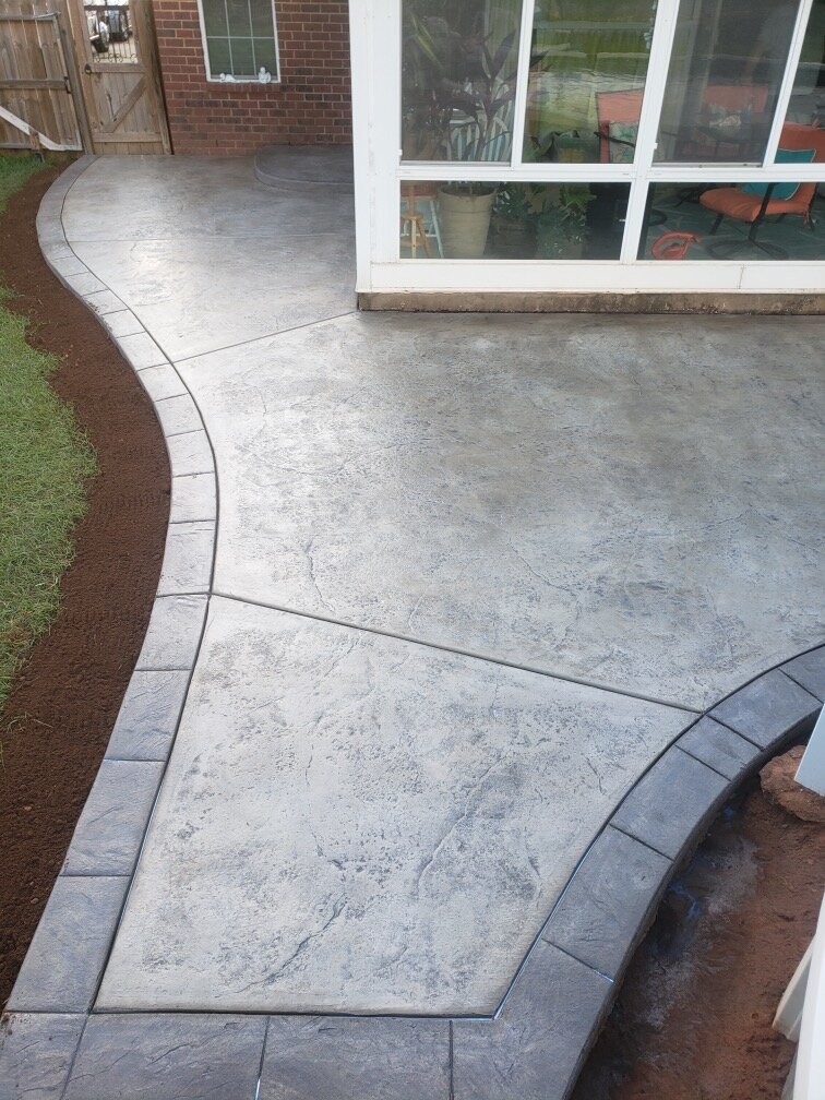 Midnight Grey and Alabama Ochre Slate Texture Patio - Baldwin County, Alabama