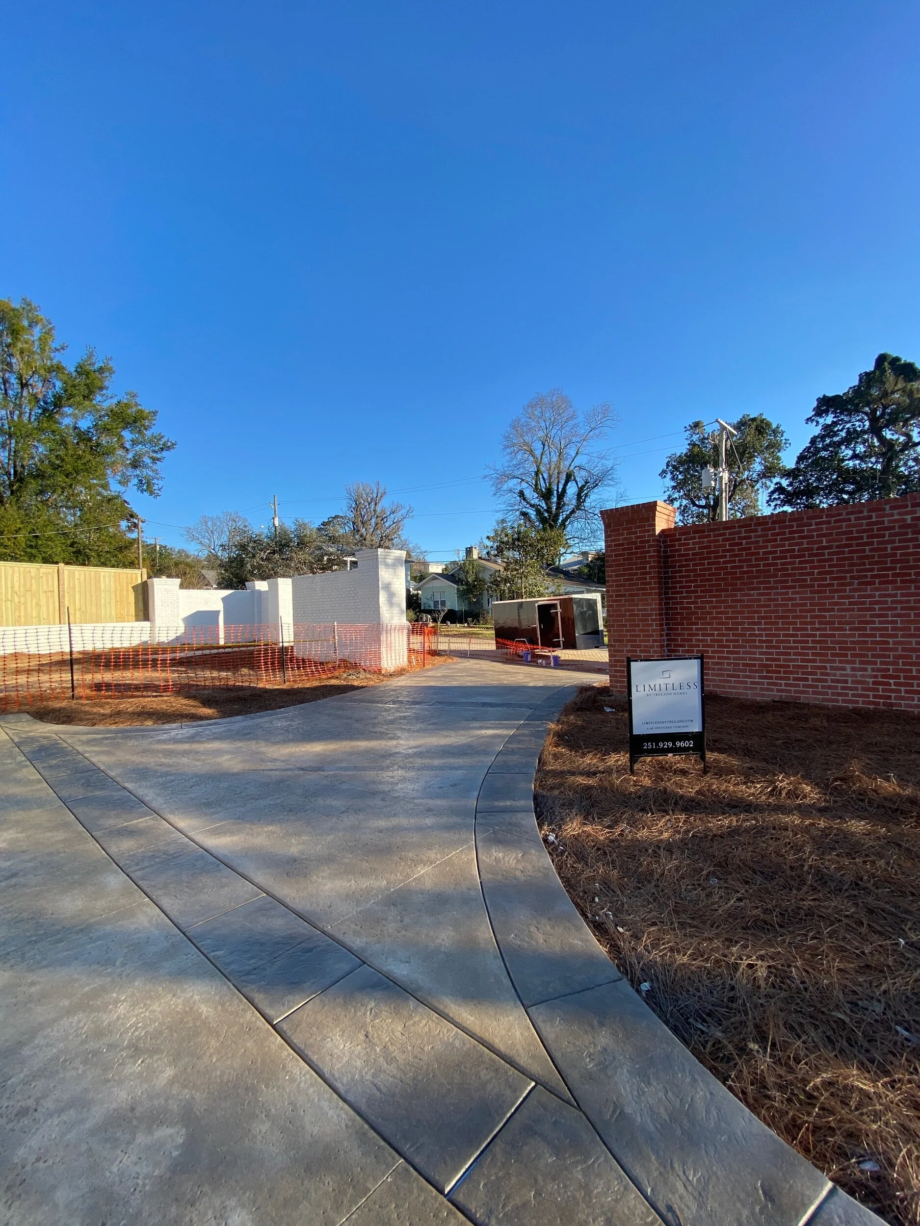 Concrete Driveway Entrance in Daphne, Al