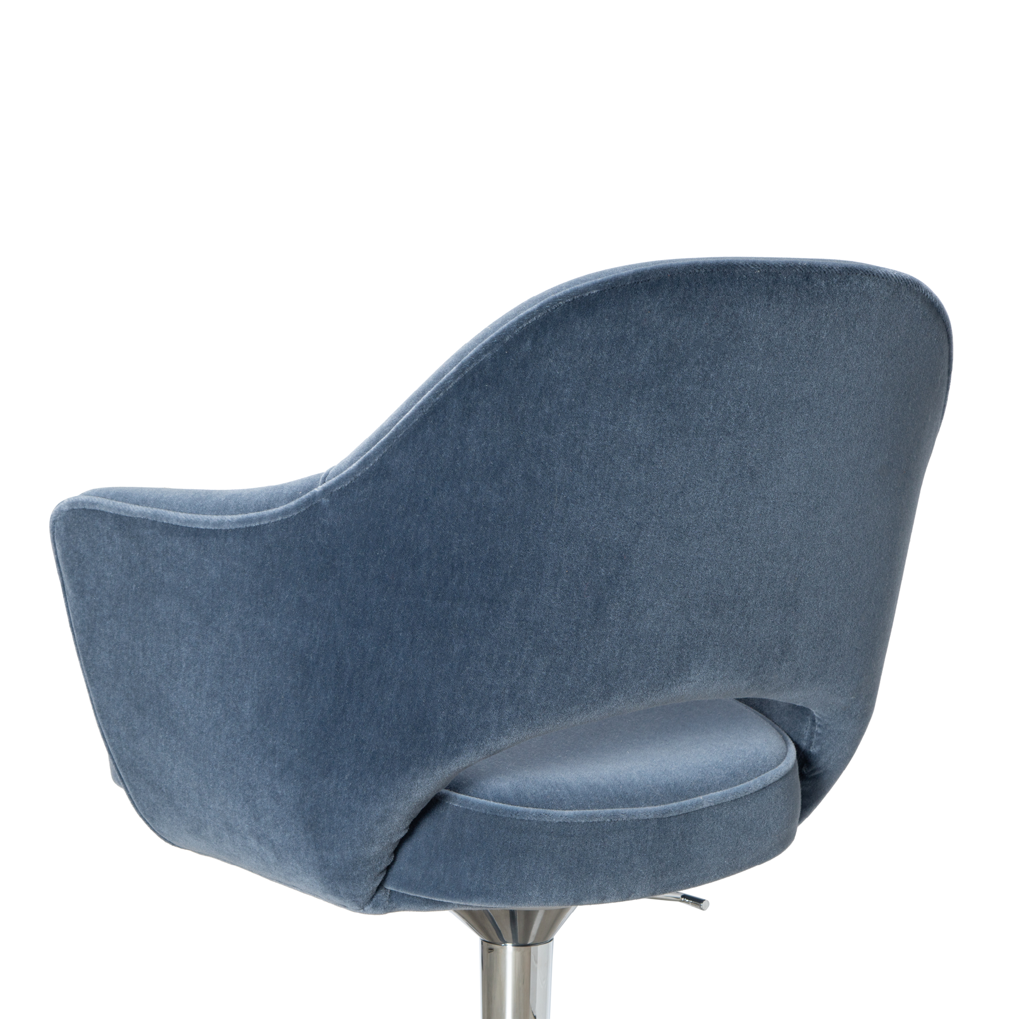 [AH-19] Saarinen Executive Arm Chair in Mohair with Contemporary Swivel Base - Square5.png