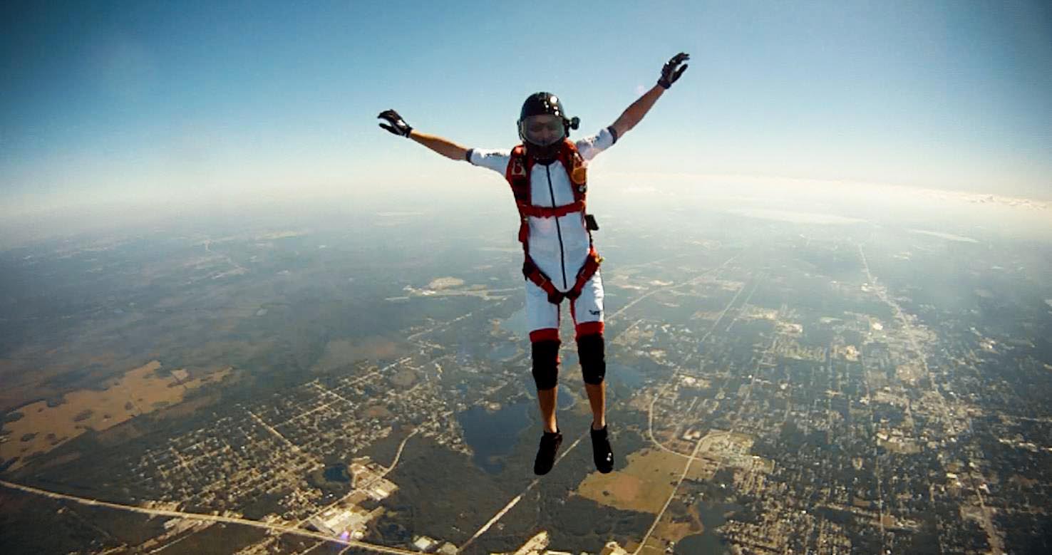 skydiving-stand-freefly.jpg