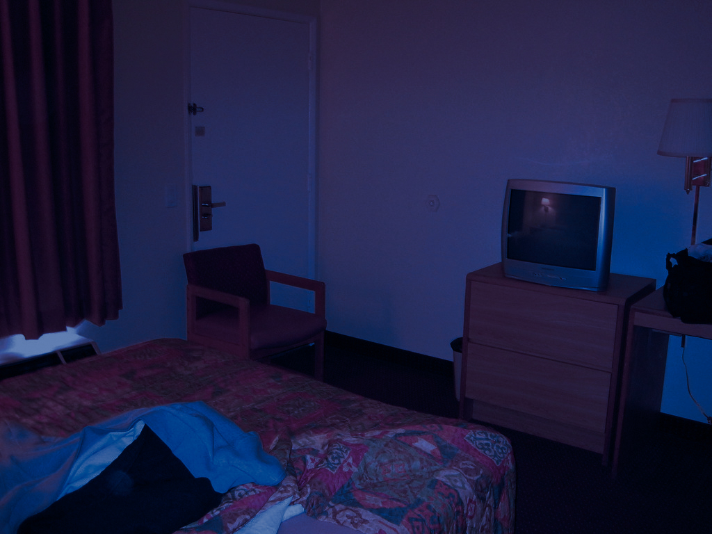 IU-HotelRoom.jpg
