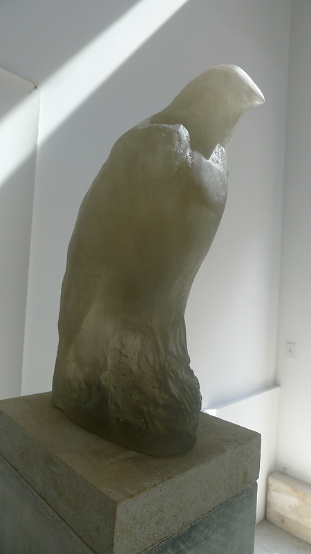  "Grey Crystal Bird," 2014 Kiln cast crystal and pigmented limestone 71 x 8 x 10 inches figure: 15 xx 6 x 10 inches 